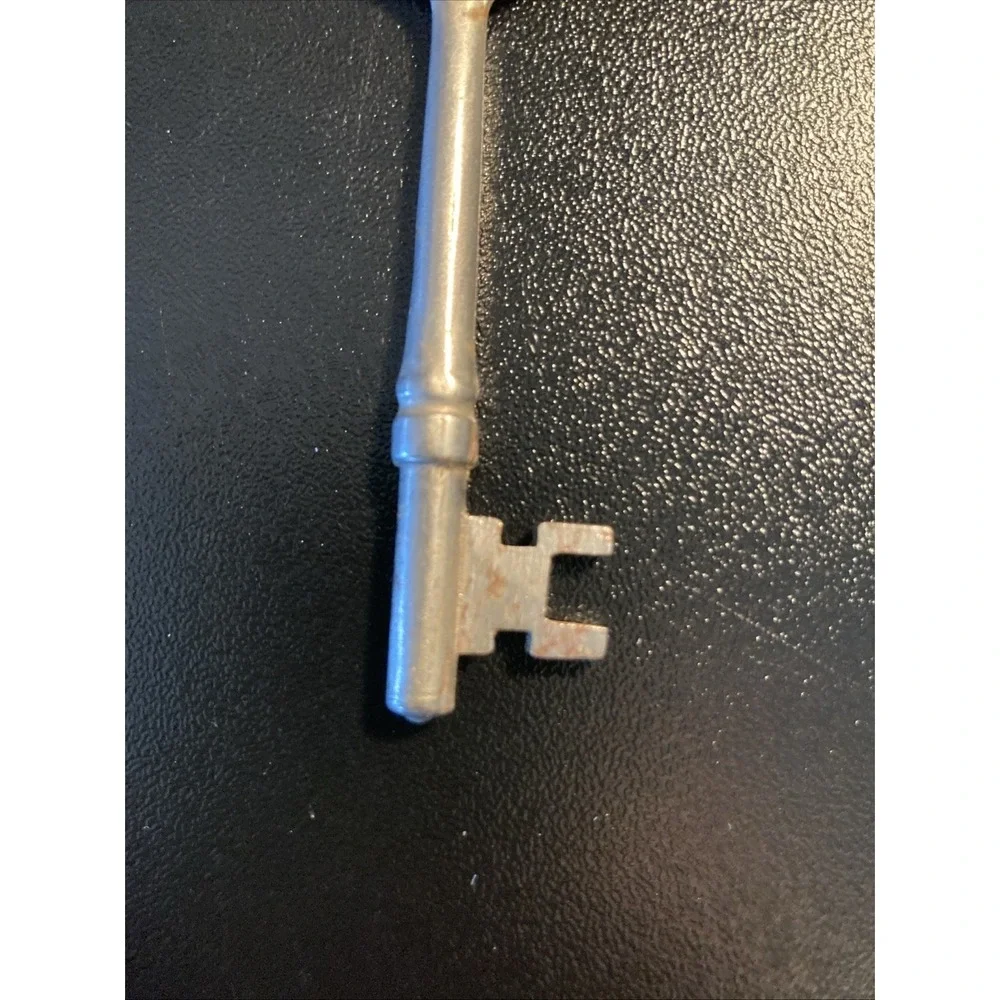 Antique RARE CORBIN #‎ Q20 Skeleton Key RARE # Q20